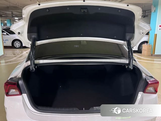 Kia K5 3rd generation 2022 Белый из Кореи, фото 2