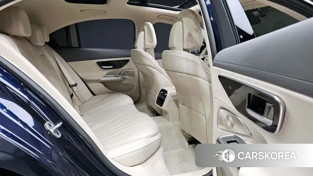 Mercedes-Benz E-Class W214 2024 Синий из Кореи, фото 2