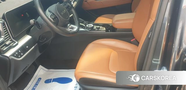Kia Sportage 5th Generation Hybrid 2023 Серебристо-серый из Кореи, фото 2
