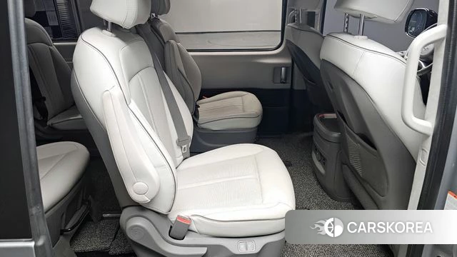 Hyundai Staria 2021 Серебряный из Кореи, фото 2