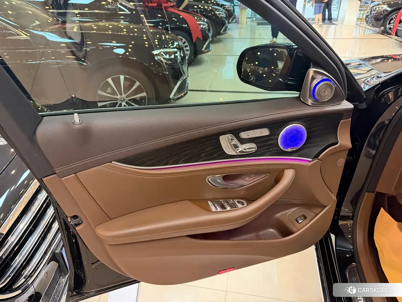Mercedes-Benz E-Class 2023 Черный из Китая, фото 2