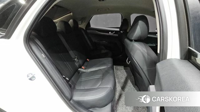 Kia K5 3rd generation 2022 Белый из Кореи, фото 2