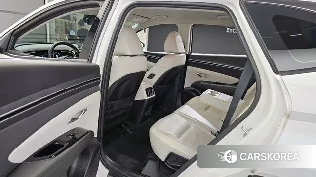 Hyundai Tucson (NX4) 2021 Белый из Кореи, фото 2