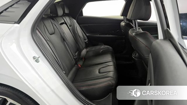 Hyundai Avante (CN7) 2022 Белый из Кореи, фото 2