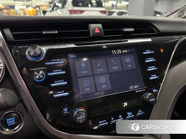 Toyota Camry (XV70) 2018 Белый из Кореи, фото 2