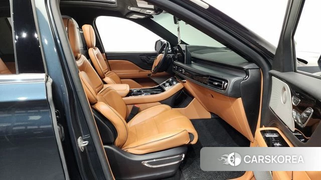 Lincoln Aviator 2nd generation 2020 Серый из Кореи, фото 2