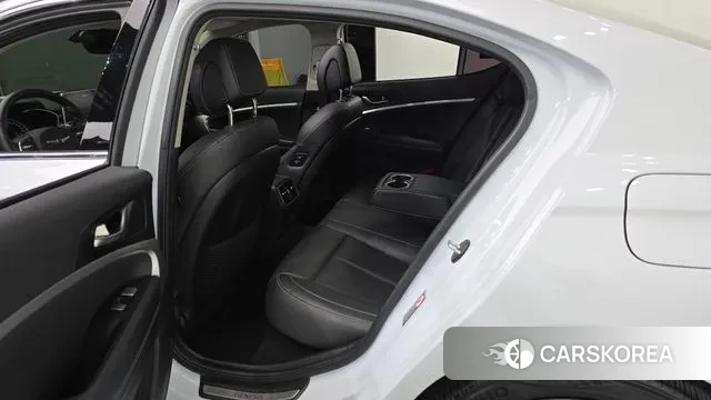 Genesis G70 2018 Белый из Кореи, фото 2