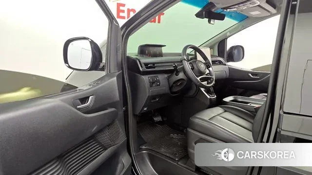 Hyundai Staria 2024 Черный из Кореи, фото 2