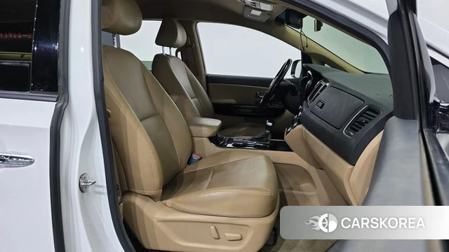 Kia The New Carnival 2020 Белый из Кореи, фото 2