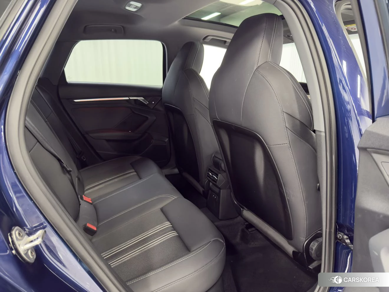 Audi A3 2023 Синий из Китая, фото 2