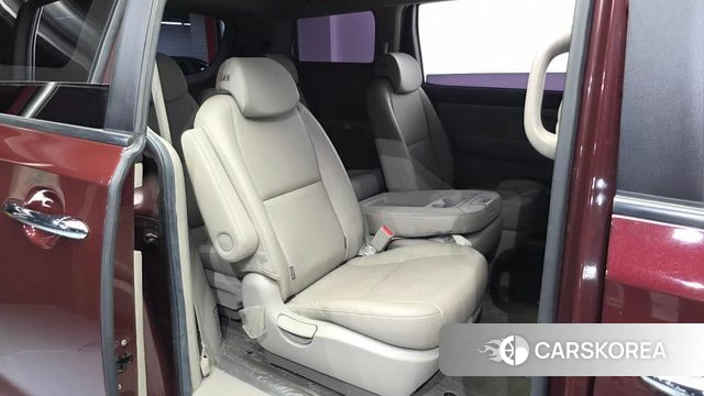 Kia The New Carnival 2019 Коричневый из Кореи, фото 2