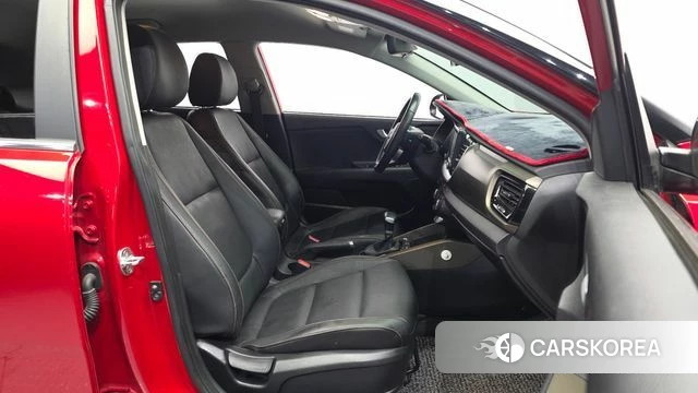 Kia Stonic 2018 Красный из Кореи, фото 2