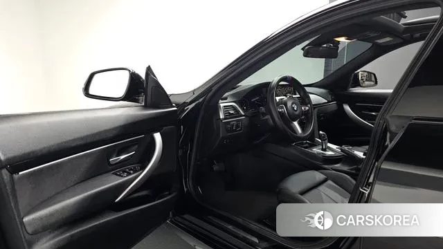 BMW 3 Series GT (F34) 2020 Черный из Кореи, фото 2