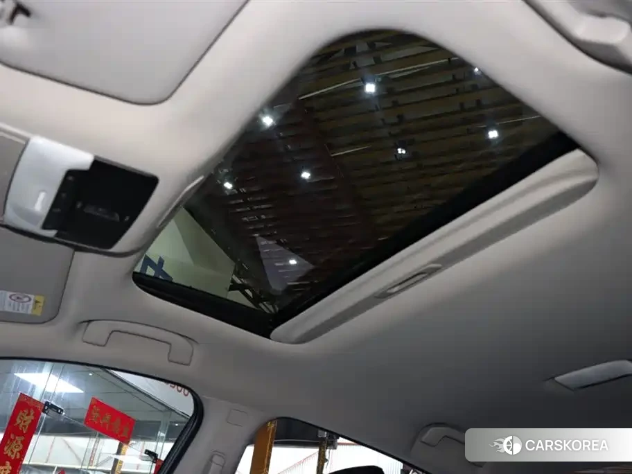 Nissan Xuan Yi 2023 Silver/gray из Китая, фото 2