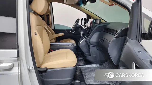 Hyundai Staria 2024 Белый из Кореи, фото 2