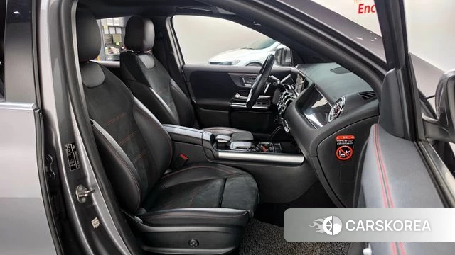 Mercedes-Benz GLA - Class H247 2022 Серый из Кореи, фото 2