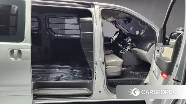 Hyundai The New Grand Starex 2019 Серебряный из Кореи, фото 2