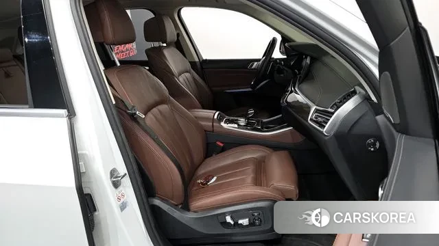 BMW X5 (G05) 2021 Белый из Кореи, фото 2