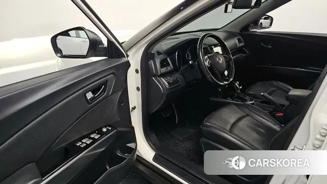 Ssangyong Tivoli Armor 2019 Белый из Кореи, фото 2