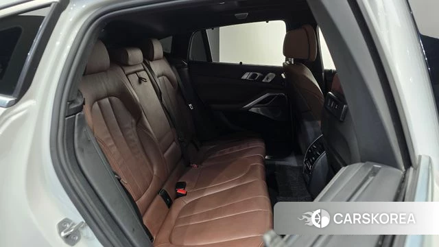 BMW X6 (G06) 2021 Белый из Кореи, фото 2