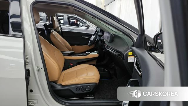 Kia EV6 2021 Светло-зеленый из Кореи, фото 2