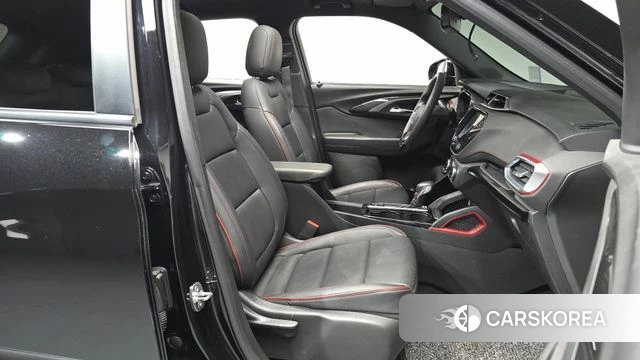 Chevrolet (GM Daewoo) Trailblazer 2021 Черный из Кореи, фото 2