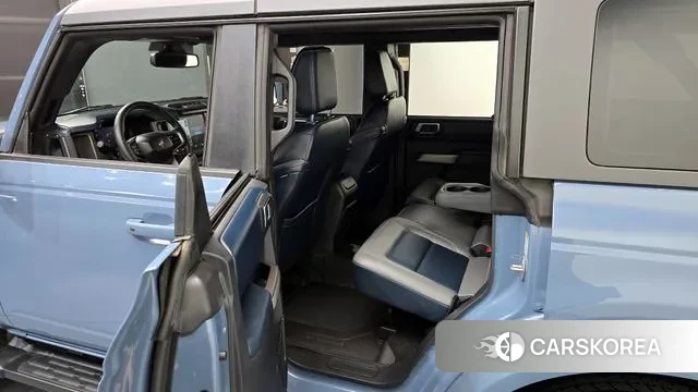 Ford Bronco 6th Generation 2023 Небесно-голубой из Кореи, фото 2