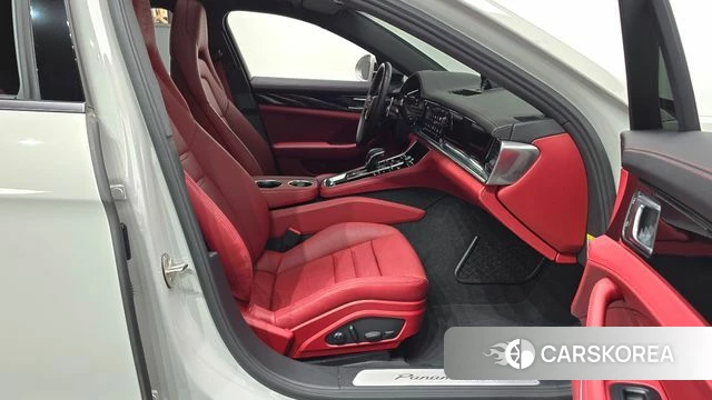 Porsche Panamera (971) 2023 Серебристо-серый из Кореи, фото 2