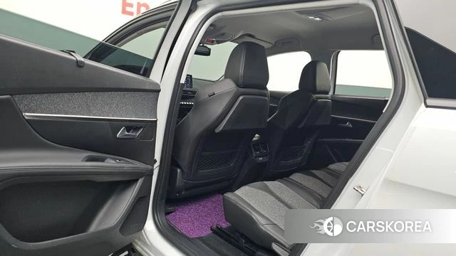 Peugeot 5008 second generation 2018 Белый из Кореи, фото 2