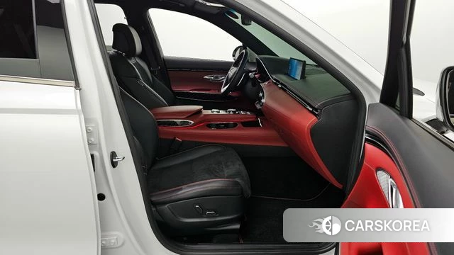 Genesis GV70 2022 Белый из Кореи, фото 2