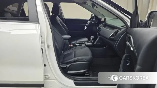 Kia Seltos 2022 Белый из Кореи, фото 2