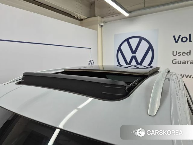 Volkswagen T-Roc 2021 Белый из Кореи, фото 2