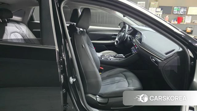 Hyundai Sonata (DN8) 2021 Черный из Кореи, фото 2