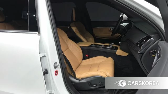 Volvo XC90 second Generation 2023 Белый из Кореи, фото 2
