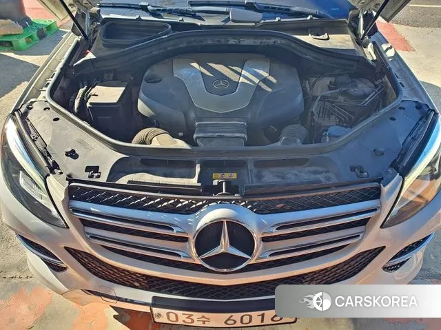 Mercedes-Benz GLE - Class W166 2018 Белый из Кореи, фото 2