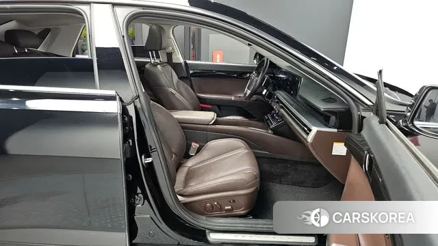 Hyundai Grandeur Hybrid (GN7) 2023 Черный из Кореи, фото 2