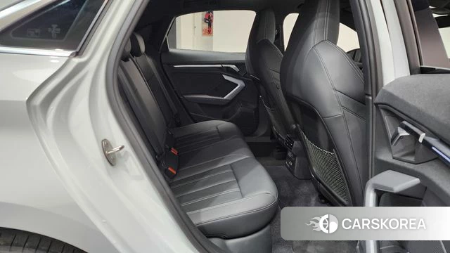 Audi A3 (8Y) 2025 Белый из Кореи, фото 2