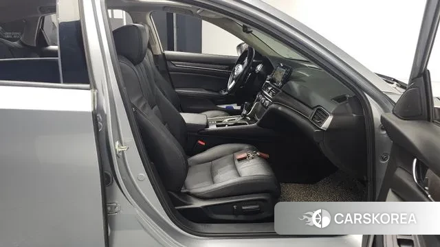 Honda Accord 10th Generation 2018 Серебряный из Кореи, фото 2