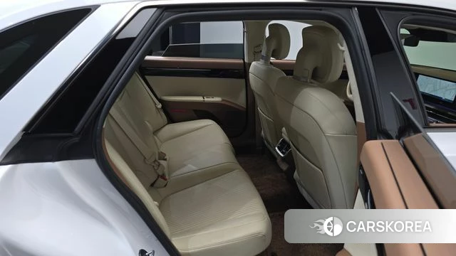 Hyundai Grandeur Hybrid (GN7) 2024 Белый из Кореи, фото 2