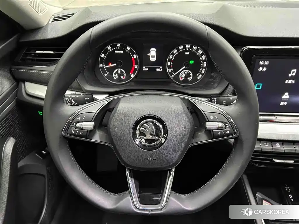 Skoda Octavia 2024 Белый из Китая, фото 2