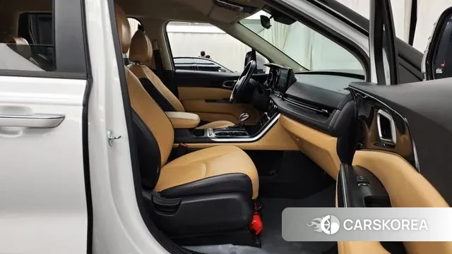 Kia Carnival 4th generation 2023 Белый из Кореи, фото 2