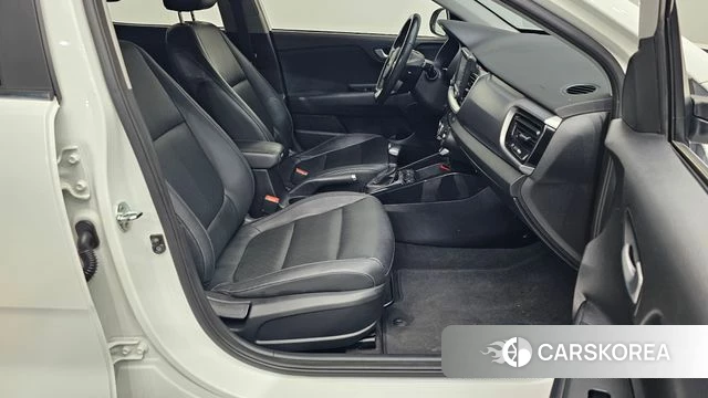 Kia Stonic 2019 Белый из Кореи, фото 2