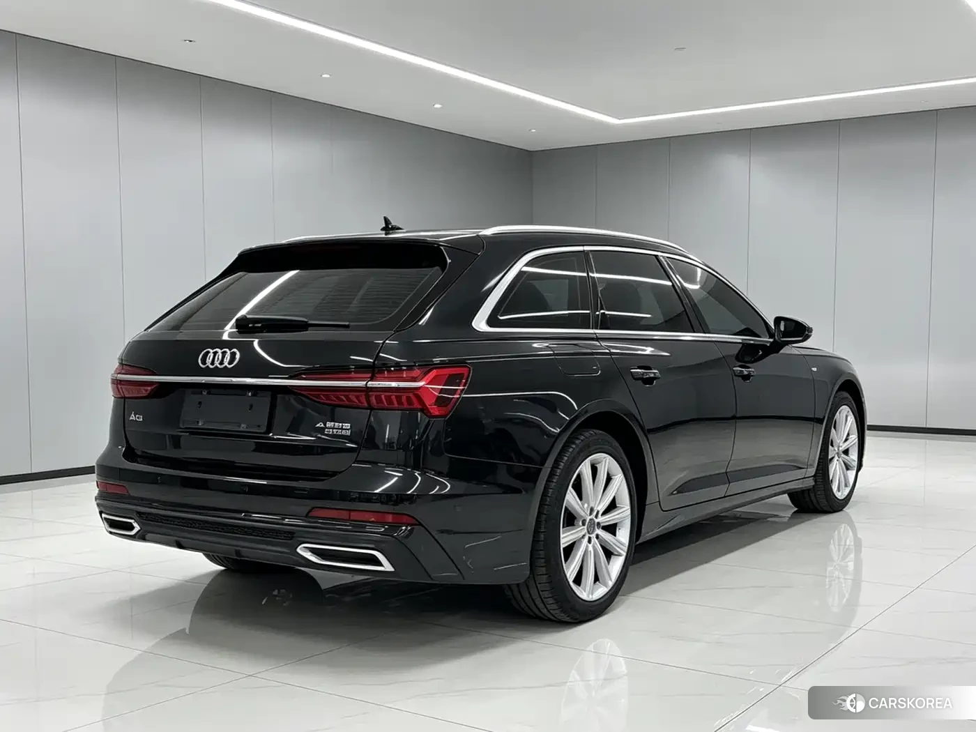 Audi A6 2021 Черный из Китая, фото 2