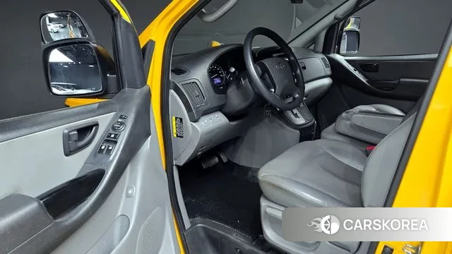 Hyundai The New Grand Starex 2018 Желтый из Кореи, фото 2