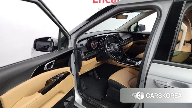 Kia Carnival 4th generation 2022 Серебряный из Кореи, фото 2