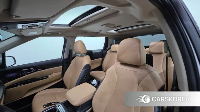 Kia Carnival 4th generation 2023 Белый из Кореи, фото 2