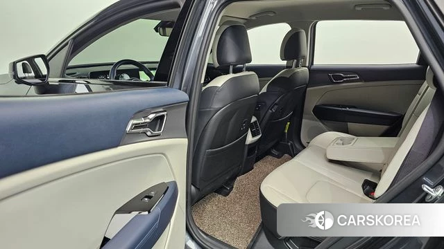 Kia Sportage 5th Generation 2023 Серый из Кореи, фото 2