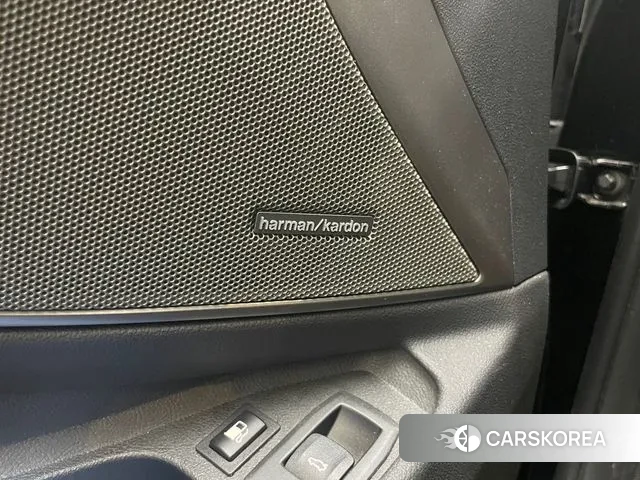 BMW 3 Series (G20) 2021 Черный из Кореи, фото 2