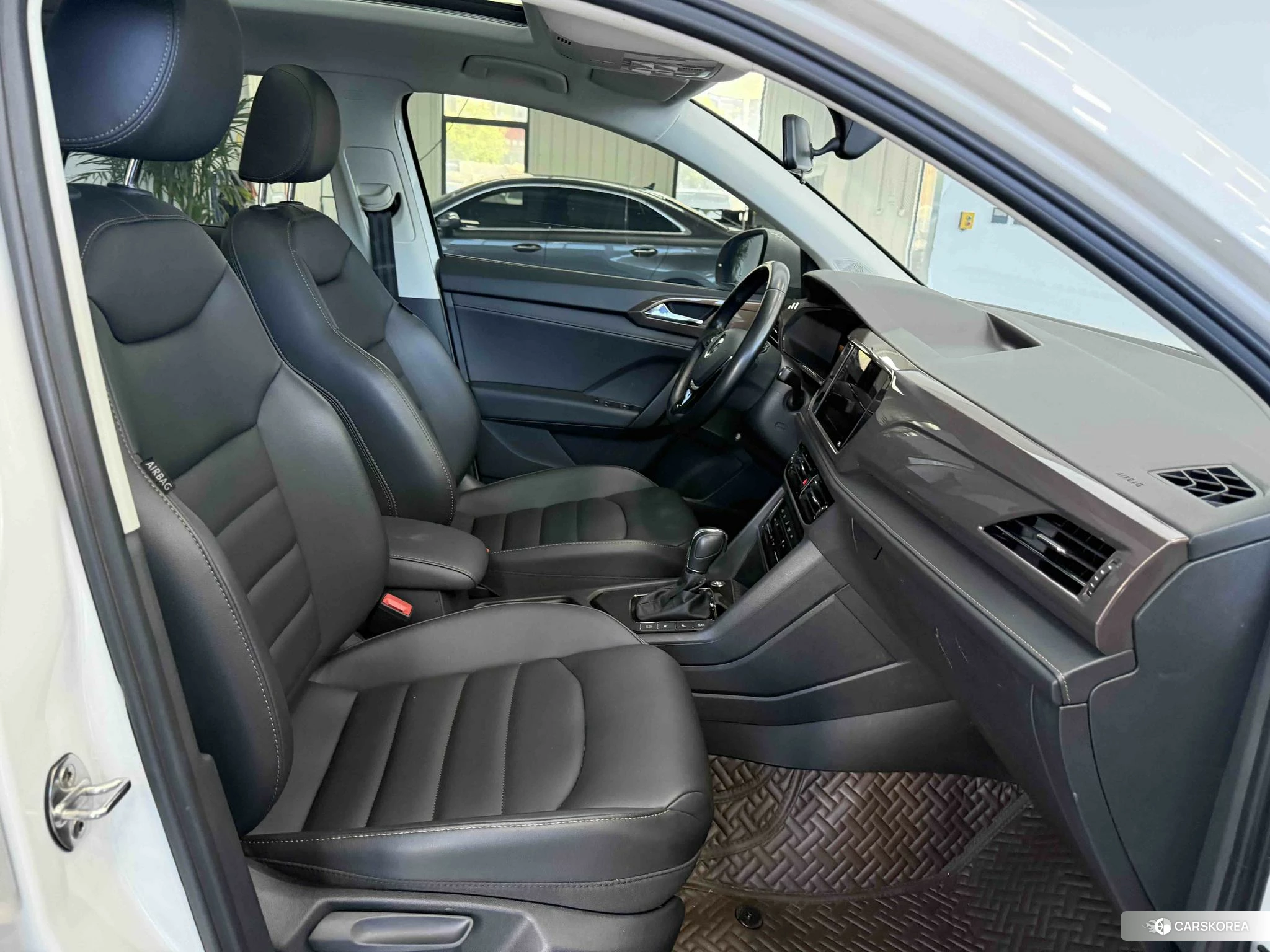 Volkswagen Tuyue 2022 Белый из Китая, фото 2