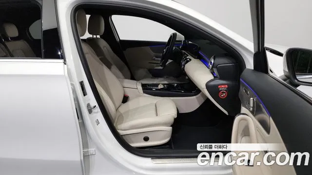 Mercedes-Benz A-Class W177 2024 Белый из Кореи, фото 2